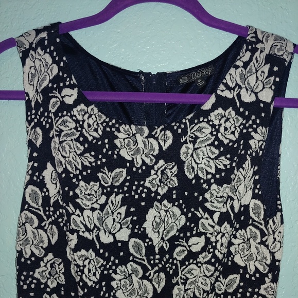 Dress - Picture 3 of 5